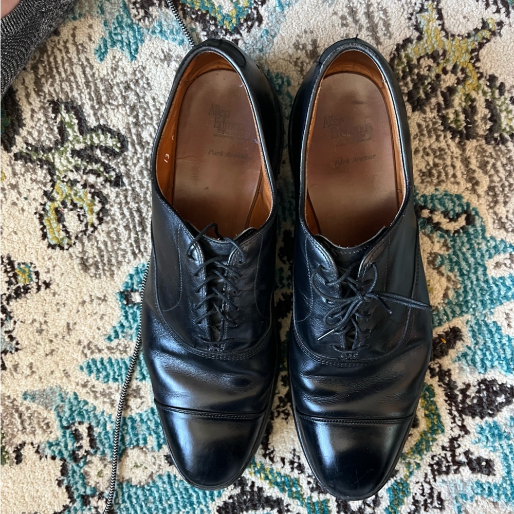 Allen Edmonds classic cap toe black Oxfords.